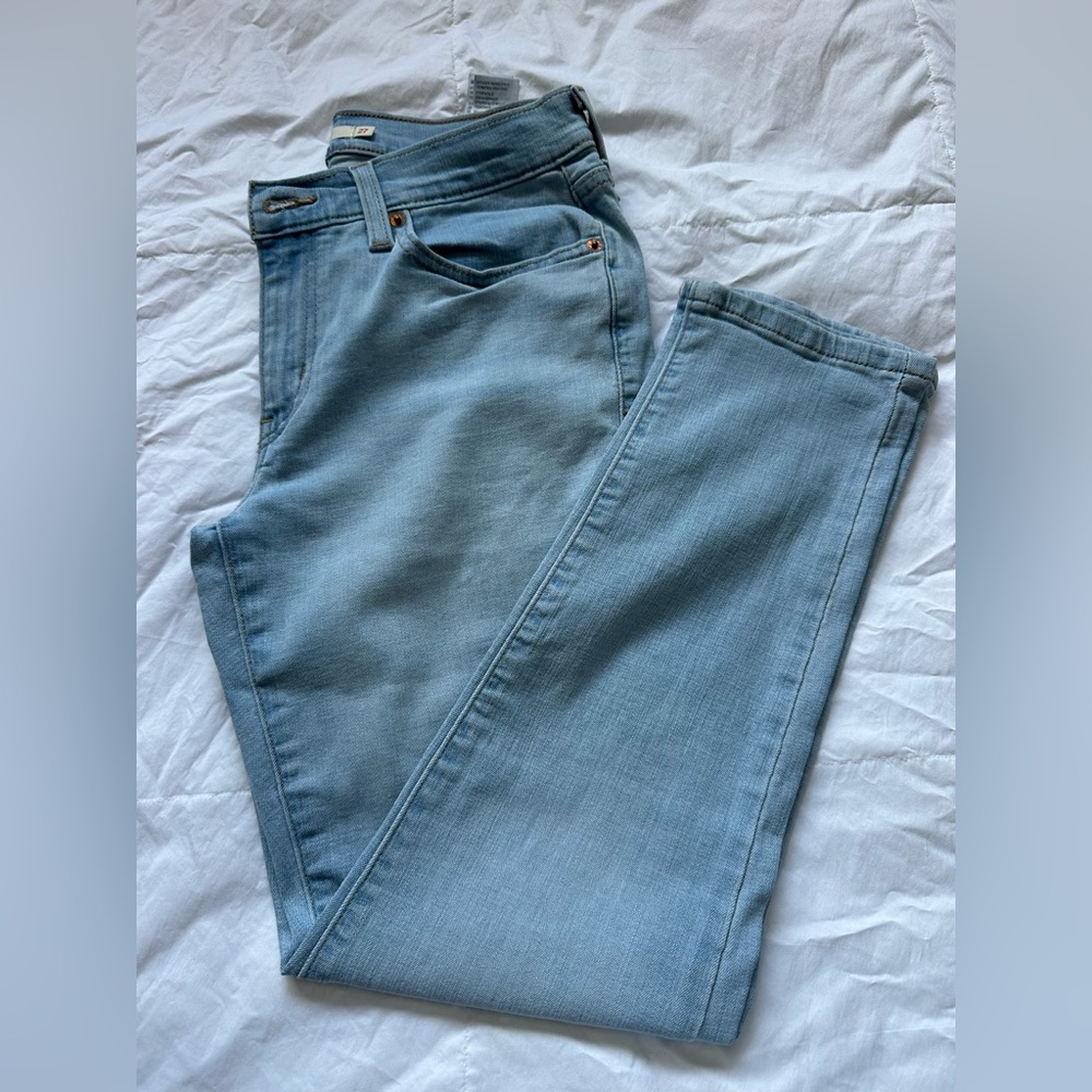 Women’s Levi's Light Blue  Boyfriend Jeans 27x27